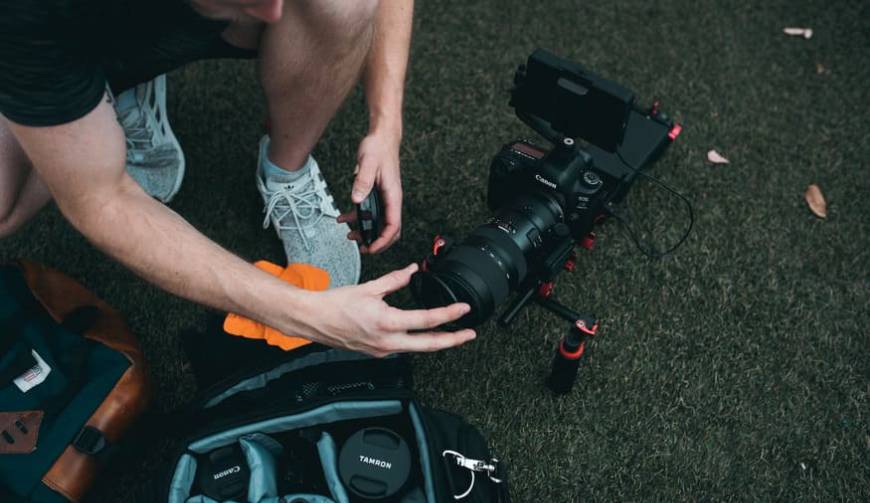 色彩心理学×动态美学，巴林右旗产品视频拍摄公司唤醒感官冲击力